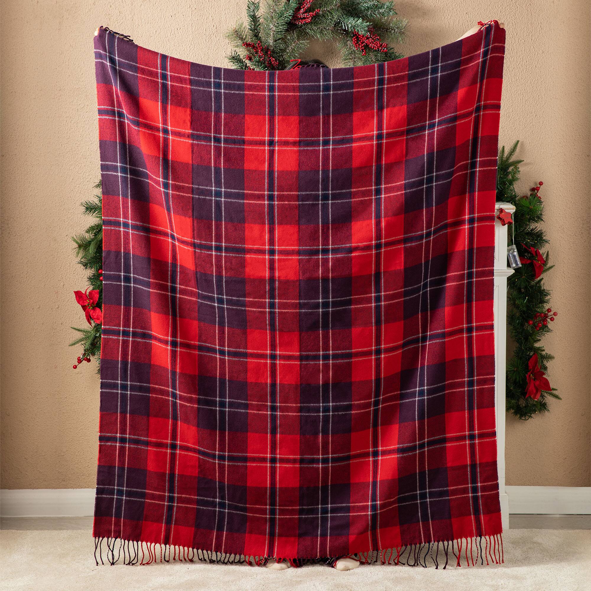 Glitzhome® 60" Plaid Woven Acrylic Throw